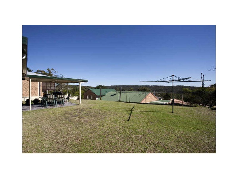 32 Old Farm Rd, Helensburgh NSW 2508