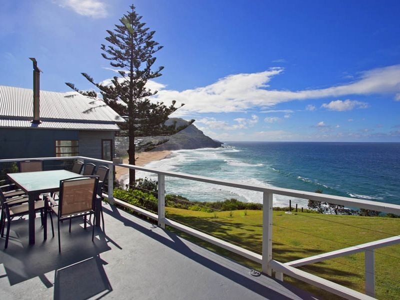 15 Kallaroo Avenue, Stanwell Park NSW 2508