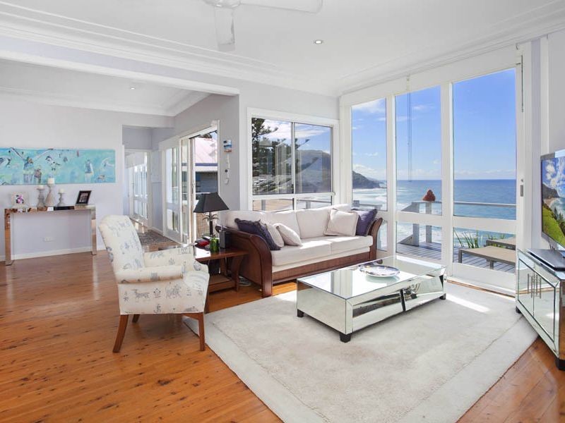 15 Kallaroo Avenue, Stanwell Park NSW 2508