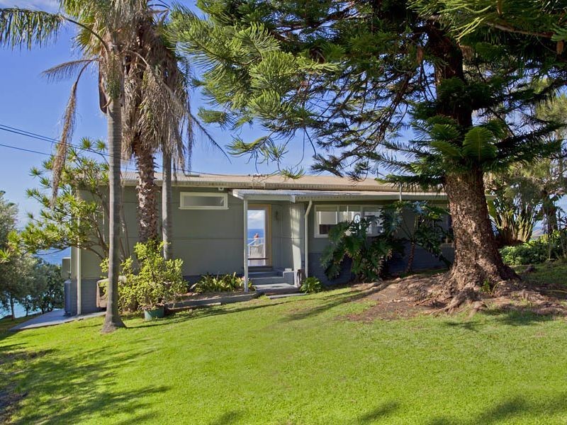 15 Kallaroo Avenue, Stanwell Park NSW 2508