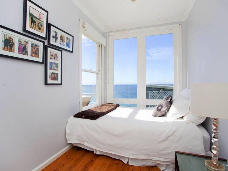 15 Kallaroo Avenue, Stanwell Park NSW 2508