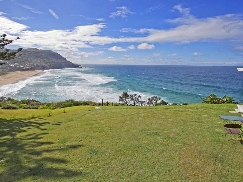 15 Kallaroo Avenue, Stanwell Park NSW 2508