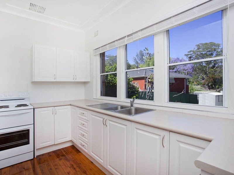 20 Foster Street, Helensburgh NSW 2508