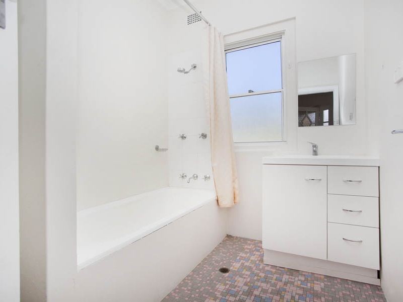 20 Foster Street, Helensburgh NSW 2508