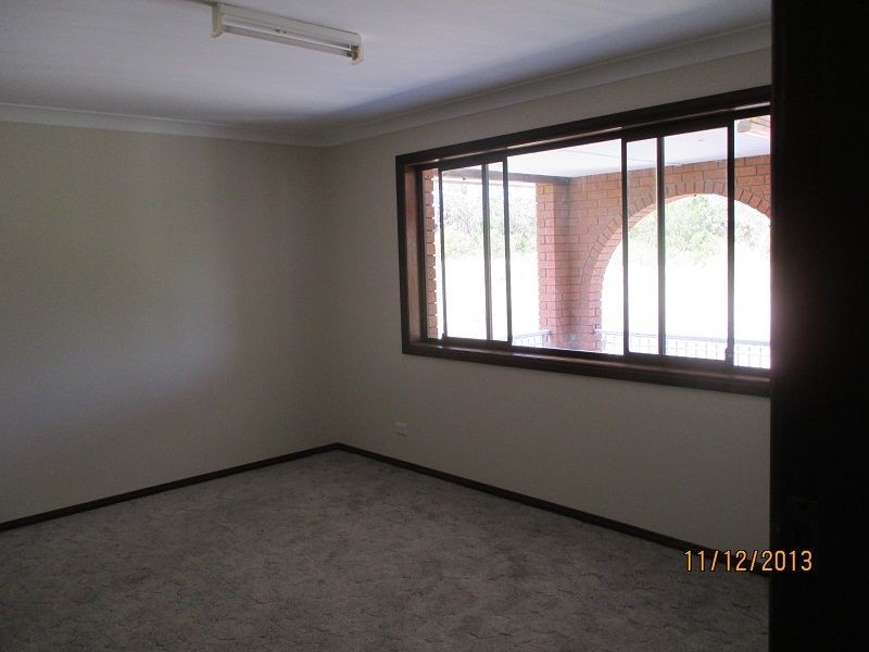 110 Walker Street, Helensburgh NSW 2508