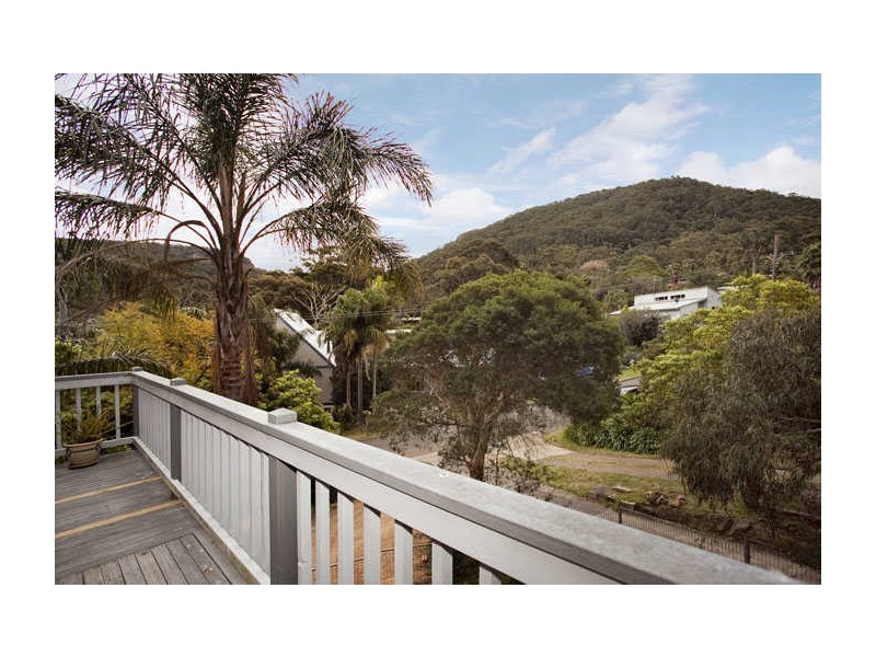 9a Lower Coast Rd, Stanwell Park NSW 2508