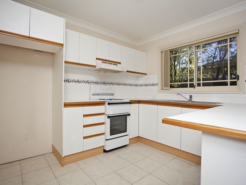 2/8 Stuart Street, Helensburgh NSW 2508