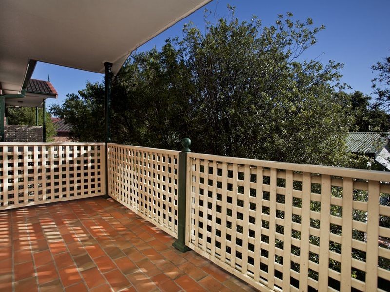 2/8 Stuart Street, Helensburgh NSW 2508