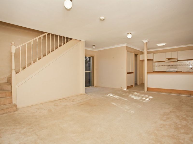 2/8 Stuart Street, Helensburgh NSW 2508