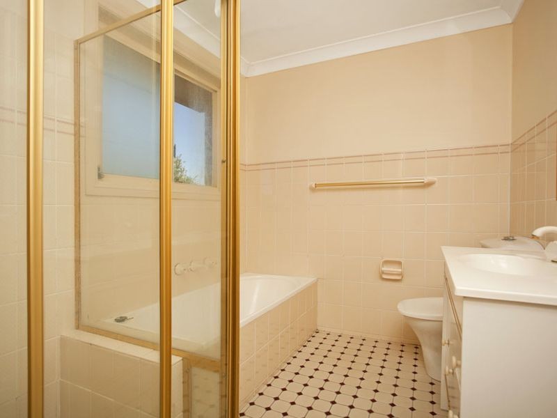 2/8 Stuart Street, Helensburgh NSW 2508