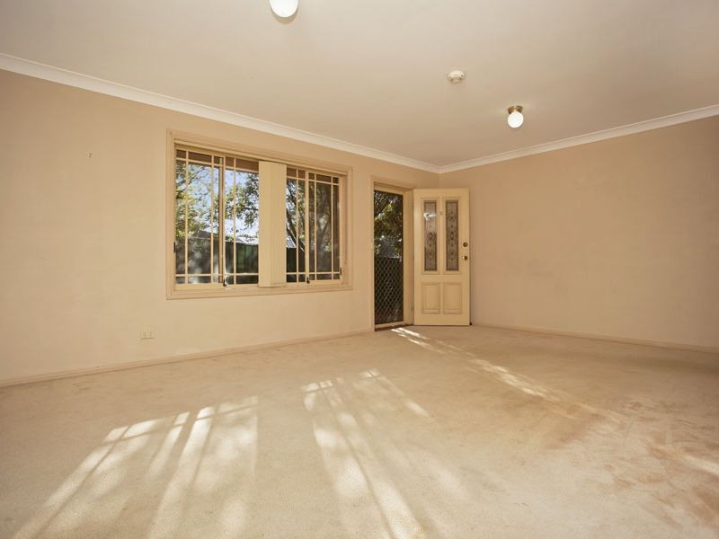 2/8 Stuart Street, Helensburgh NSW 2508
