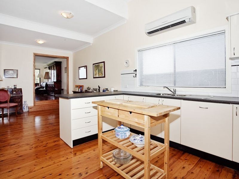 10 Park Parade, Stanwell Park NSW 2508
