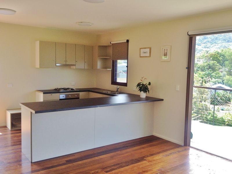 36 Lower Coast Road, Stanwell Park NSW 2508