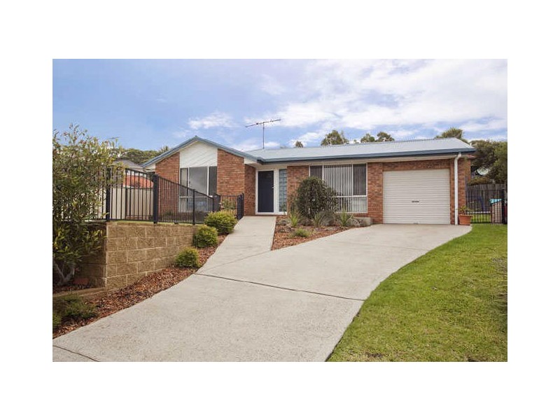 32 Chippendale Pl, Helensburgh NSW 2508