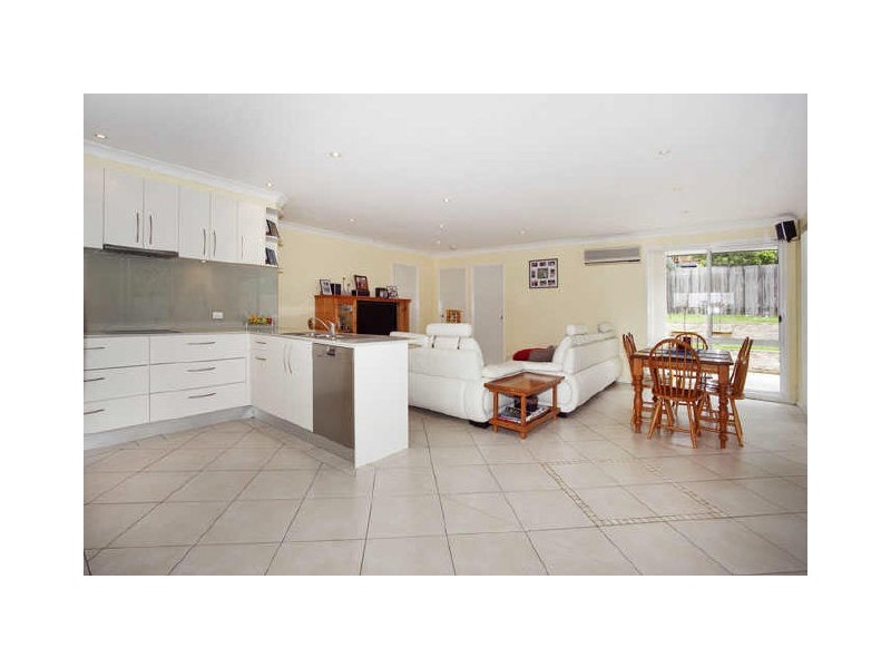 32 Chippendale Pl, Helensburgh NSW 2508