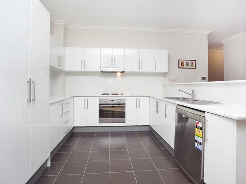 2/9-15 Stuart Street, Helensburgh NSW 2508