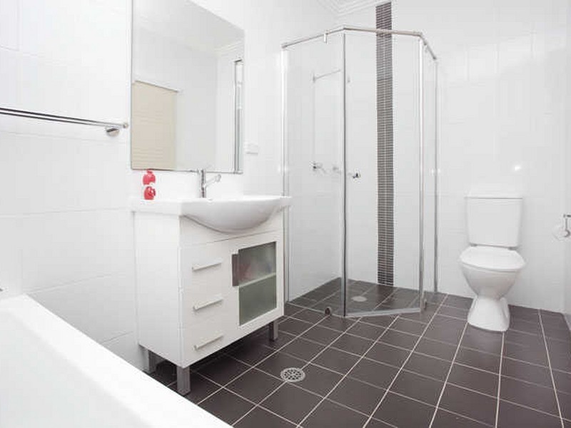 2/9-15 Stuart Street, Helensburgh NSW 2508