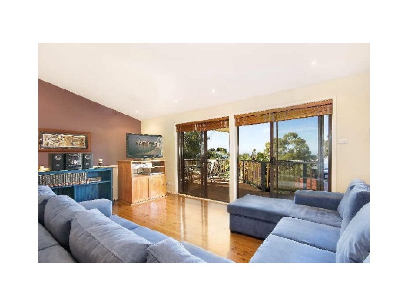 35 Sheridan Cr, Stanwell Park NSW 2508