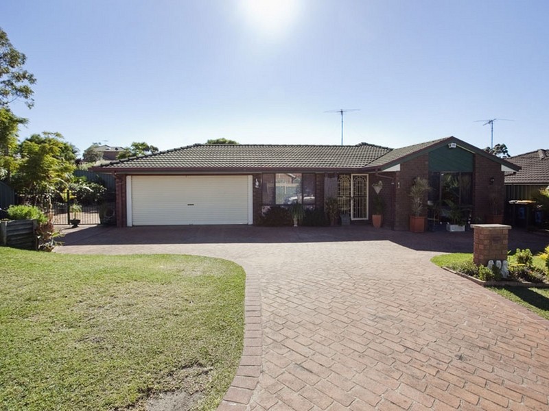 19 Chippendale Pl, Helensburgh NSW 2508