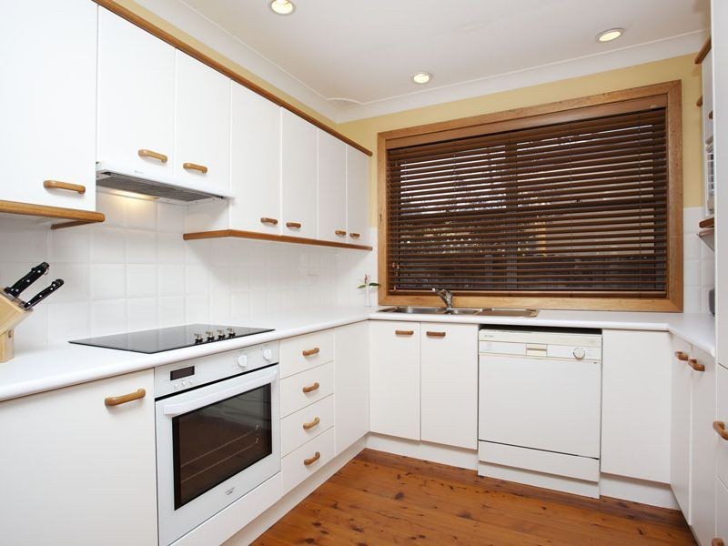 12 Annesley  Av, Stanwell Tops NSW 2508