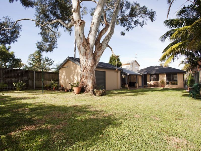 12 Annesley  Av, Stanwell Tops NSW 2508