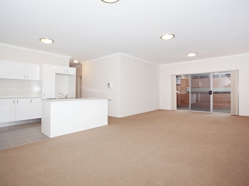 15/9 Stuart Street, Helensburgh NSW 2508