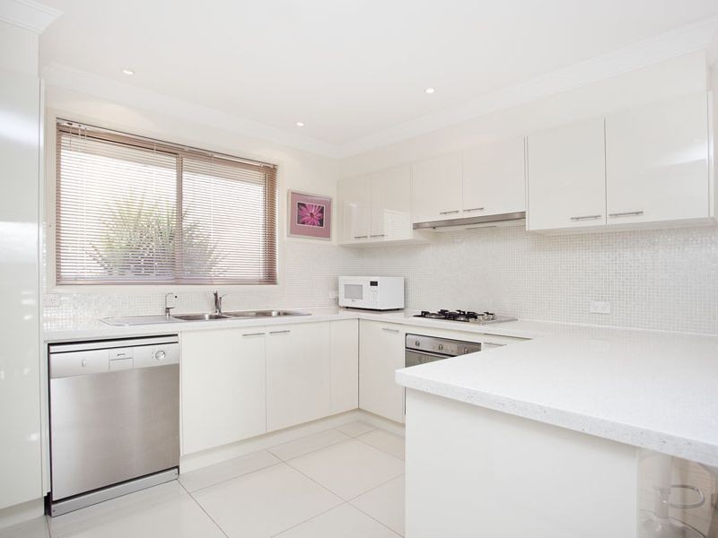 86 Walker Street, Helensburgh NSW 2508