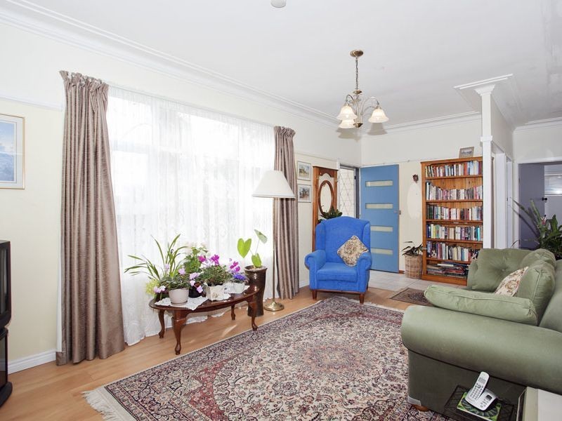 47 Halls Rd, Helensburgh NSW 2508