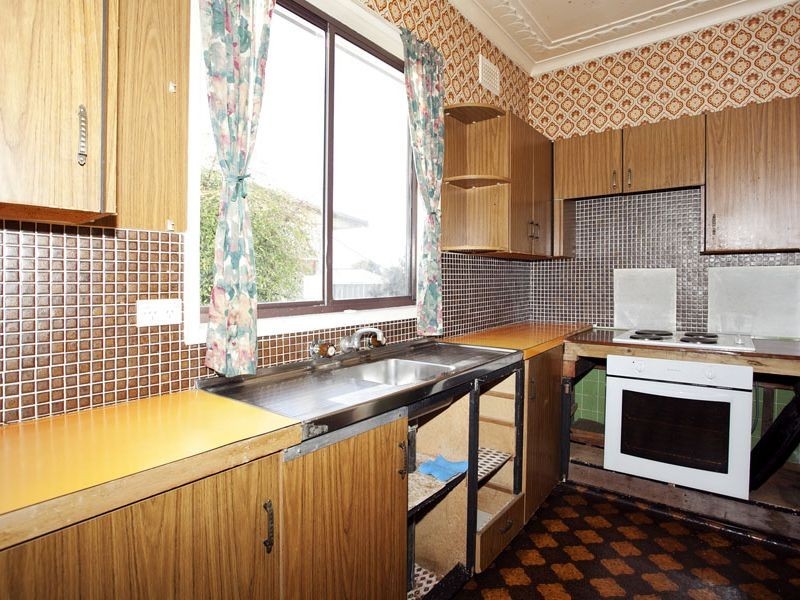 203 Parkes Street, Helensburgh NSW 2508