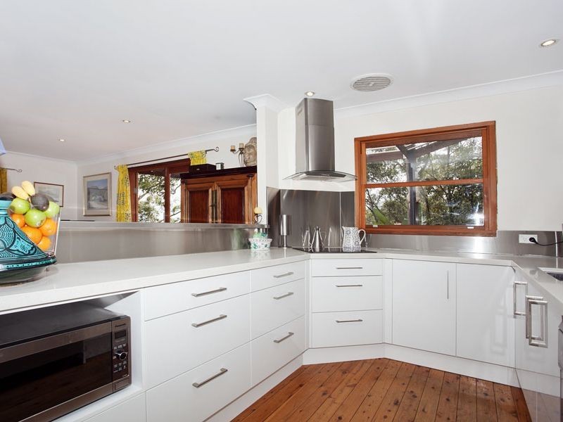 17 Domville Rd, Otford NSW 2508