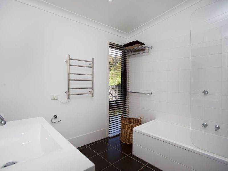 18 Wilsons Creek Road, Helensburgh NSW 2508