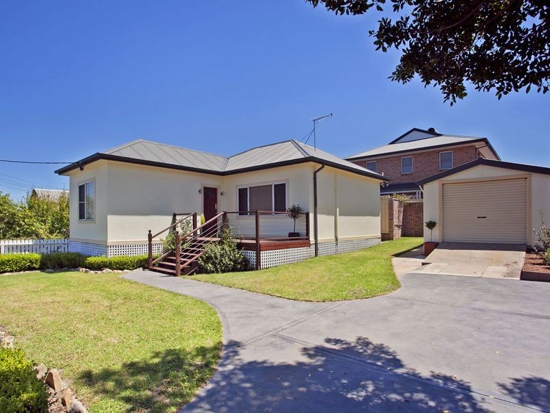 4 Hay Street, Helensburgh NSW 2508
