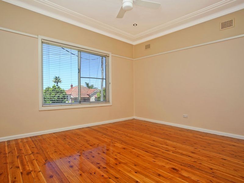 4 Hay Street, Helensburgh NSW 2508