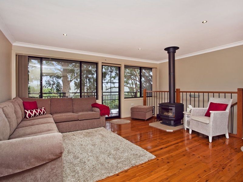 126 The Crescent, Helensburgh NSW 2508