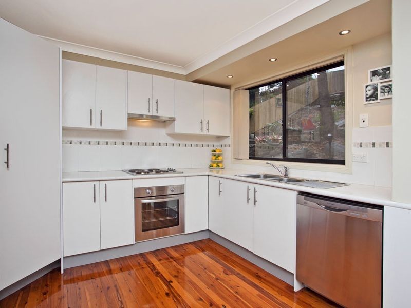 126 The Crescent, Helensburgh NSW 2508