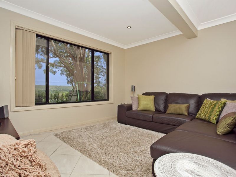 126 The Crescent, Helensburgh NSW 2508