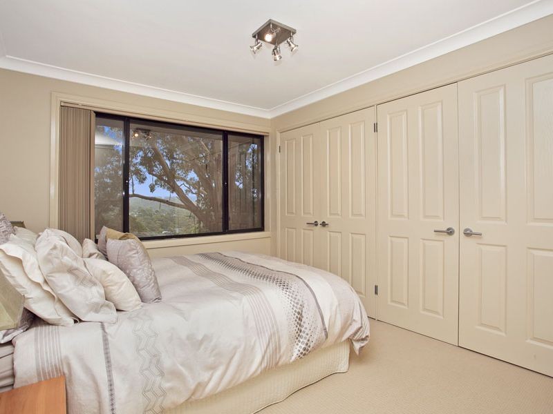126 The Crescent, Helensburgh NSW 2508