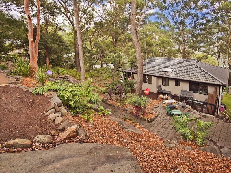 126 The Crescent, Helensburgh NSW 2508