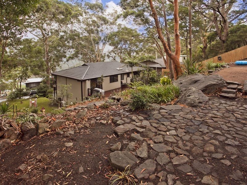 126 The Crescent, Helensburgh NSW 2508