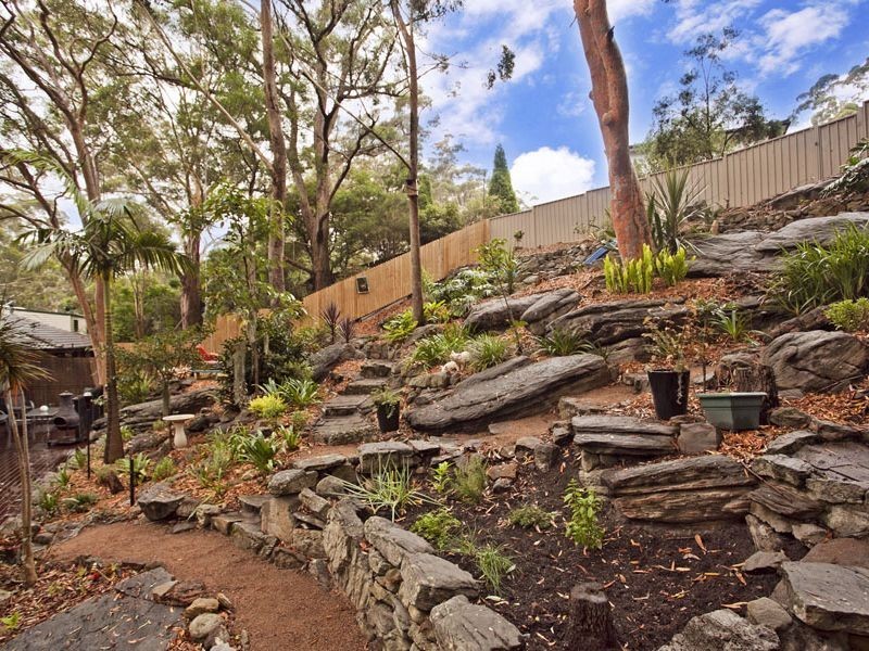 126 The Crescent, Helensburgh NSW 2508