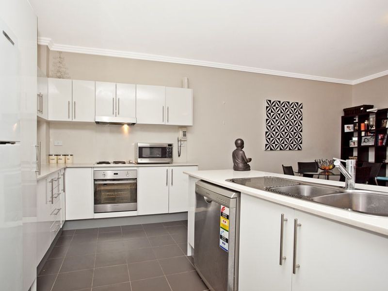 11/15 Stuart St, Helensburgh NSW 2508