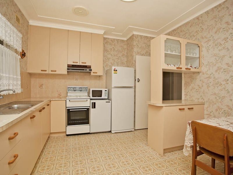 13 Heathcote Street, Helensburgh NSW 2508