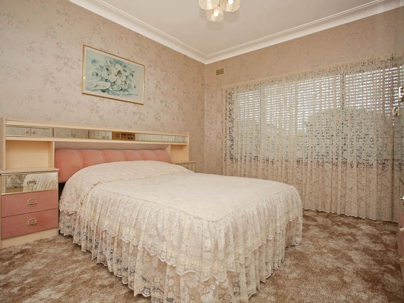 13 Heathcote Street, Helensburgh NSW 2508