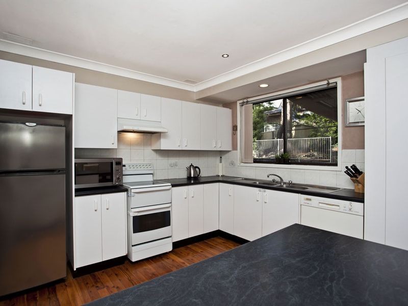94 The Crescent, Helensburgh NSW 2508