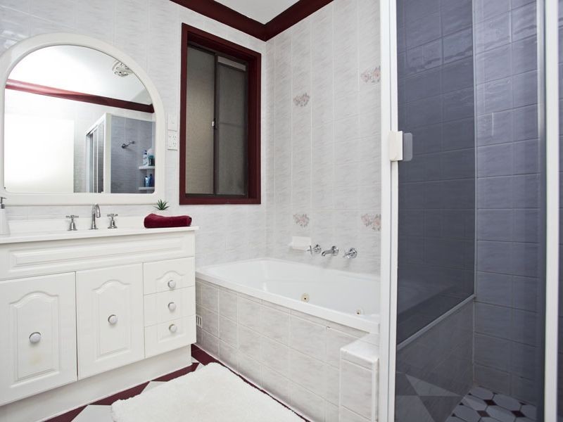 94 The Crescent, Helensburgh NSW 2508