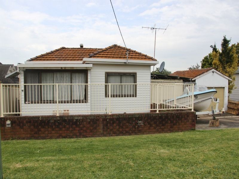 31 Hay Street, Helensburgh NSW 2508