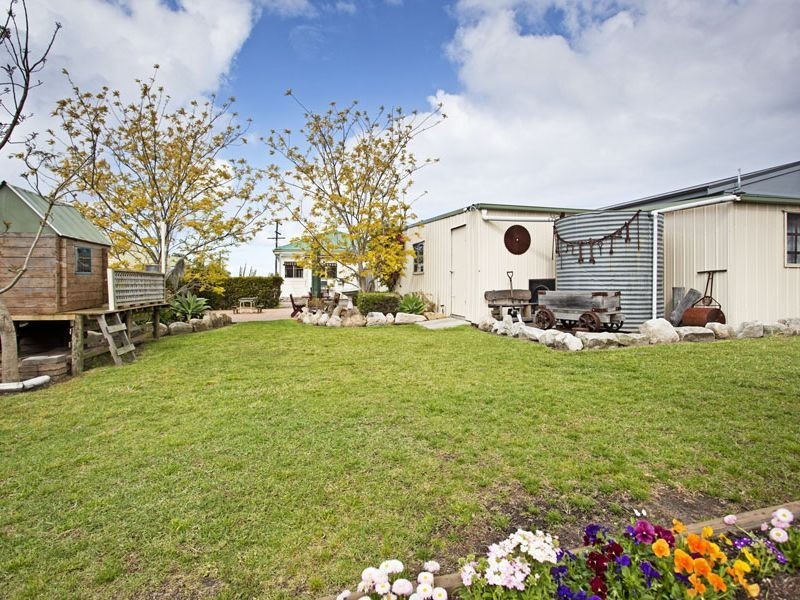 178 Parkes Street, Helensburgh NSW 2508