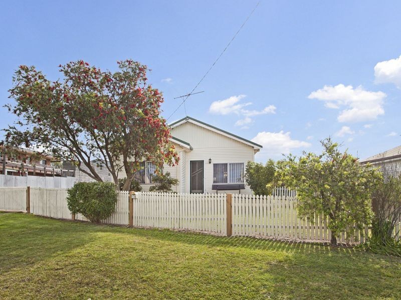 178 Parkes Street, Helensburgh NSW 2508