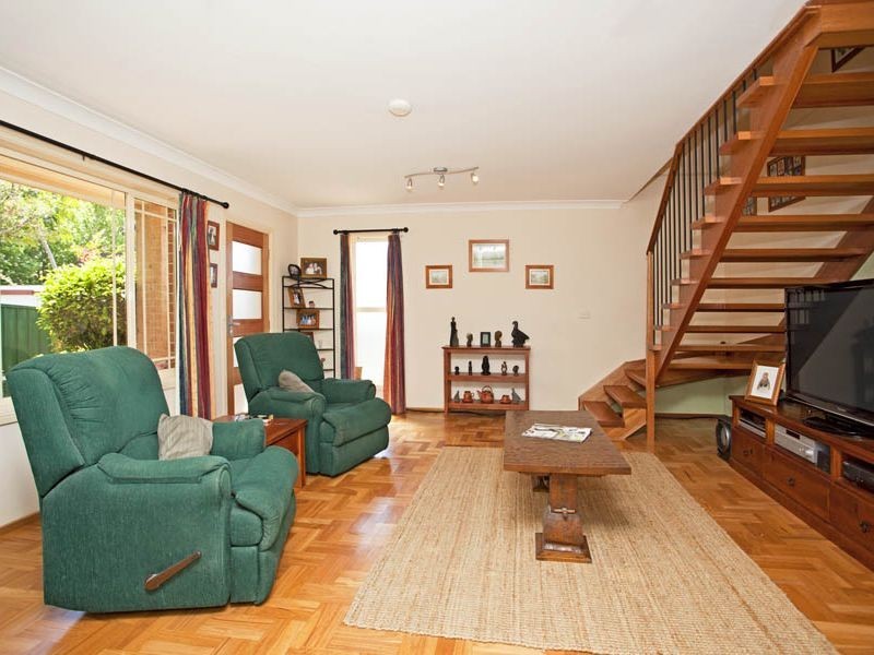 1/8 Stuart Street, Helensburgh NSW 2508
