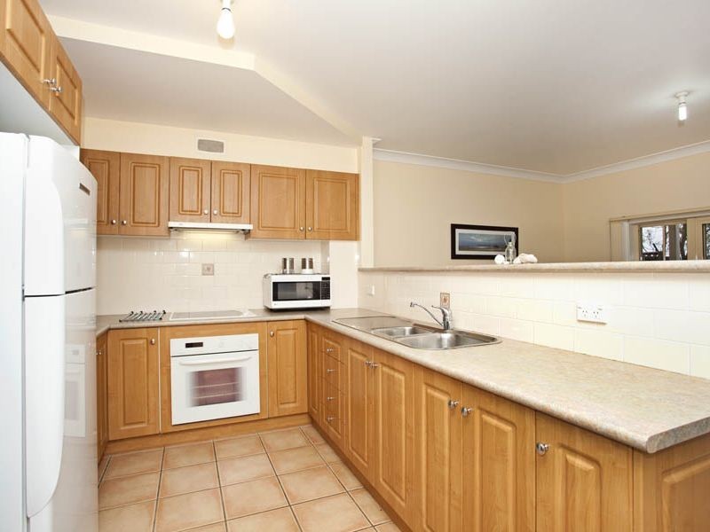 2/6 Walker Street, Helensburgh NSW 2508